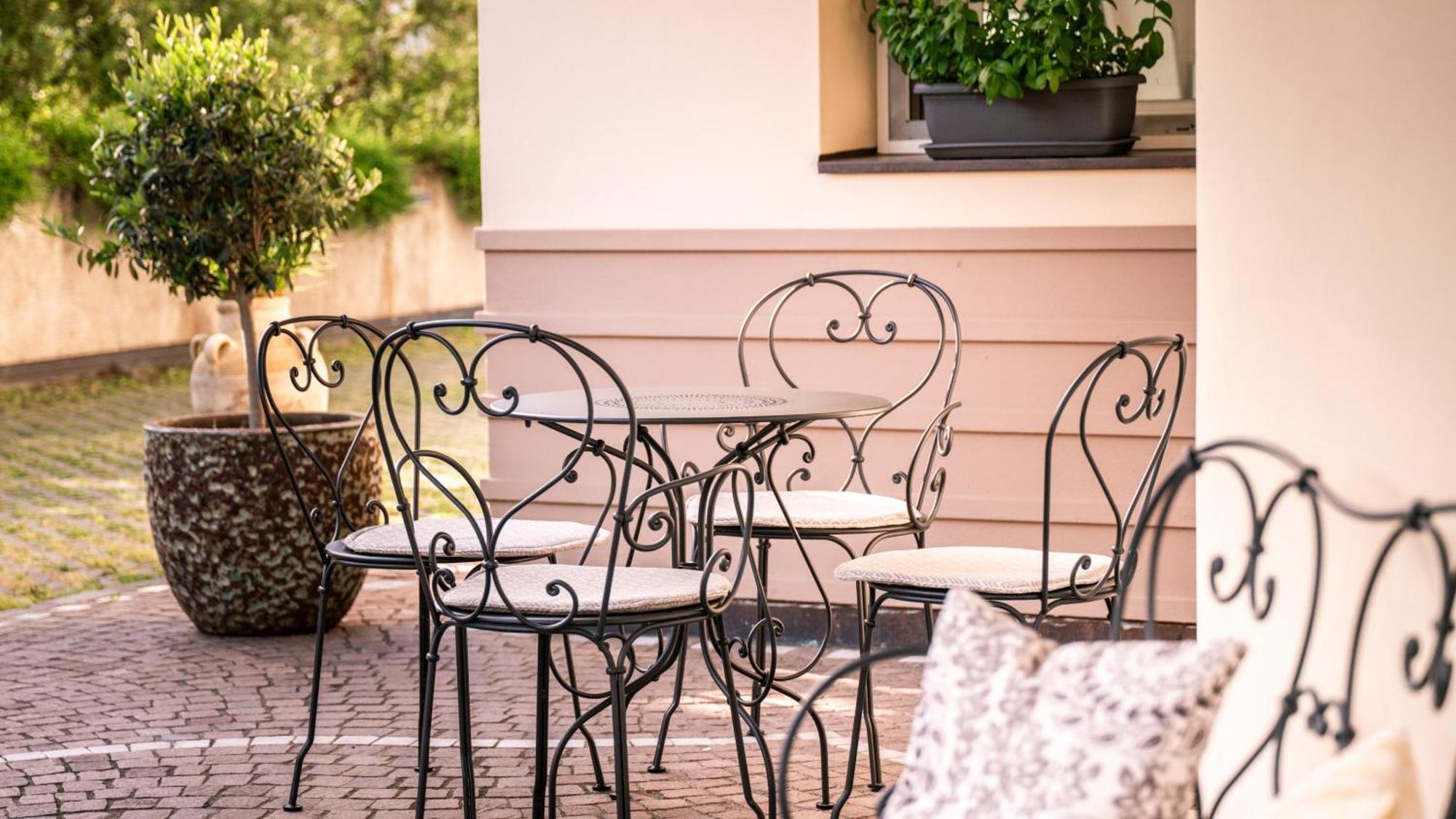 Hotel Villa Laurus Merano Bagian luar foto