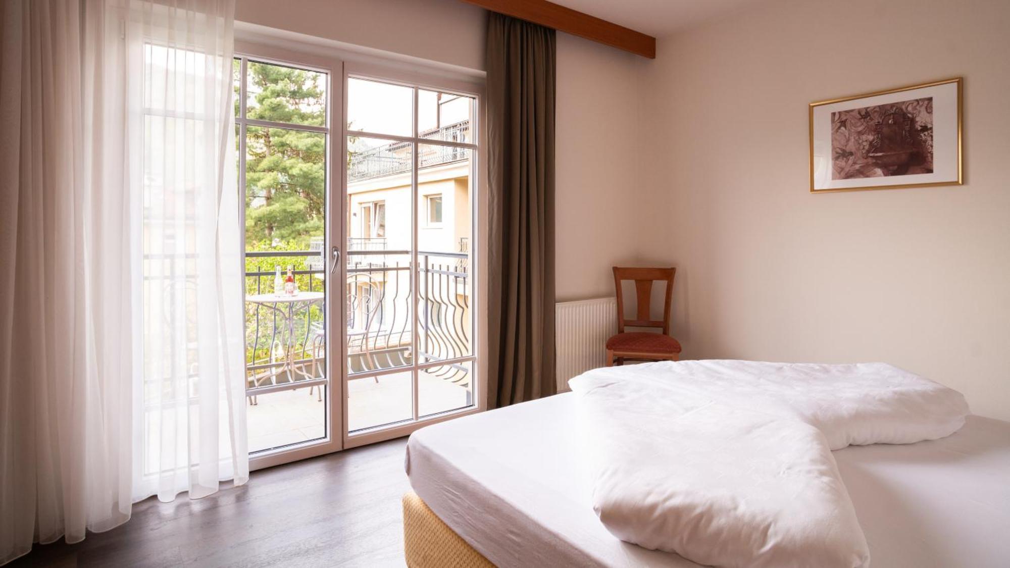 Hotel Villa Laurus Merano Bagian luar foto